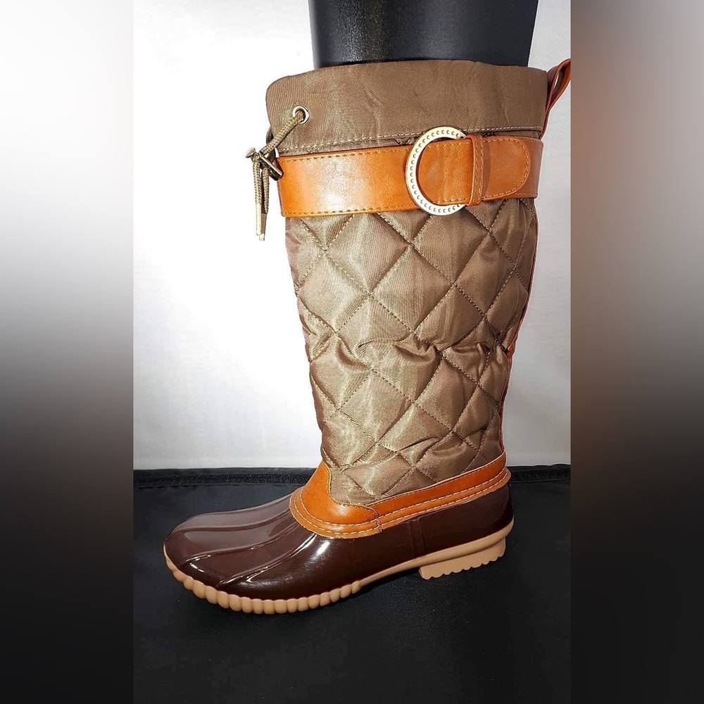 Waterproof winter boots. New in box